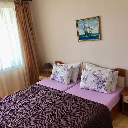 Hotel Lotos 2*